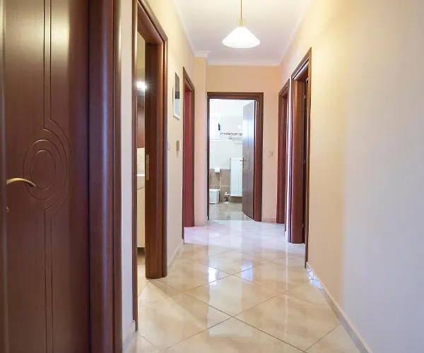 βιλα εμμανουελα