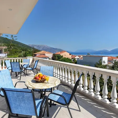 βιλα εμμανουελα サミ